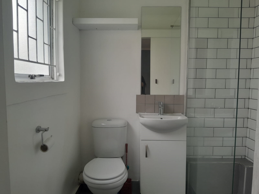 To Let 1 Bedroom Property for Rent in Pinelands Western Cape